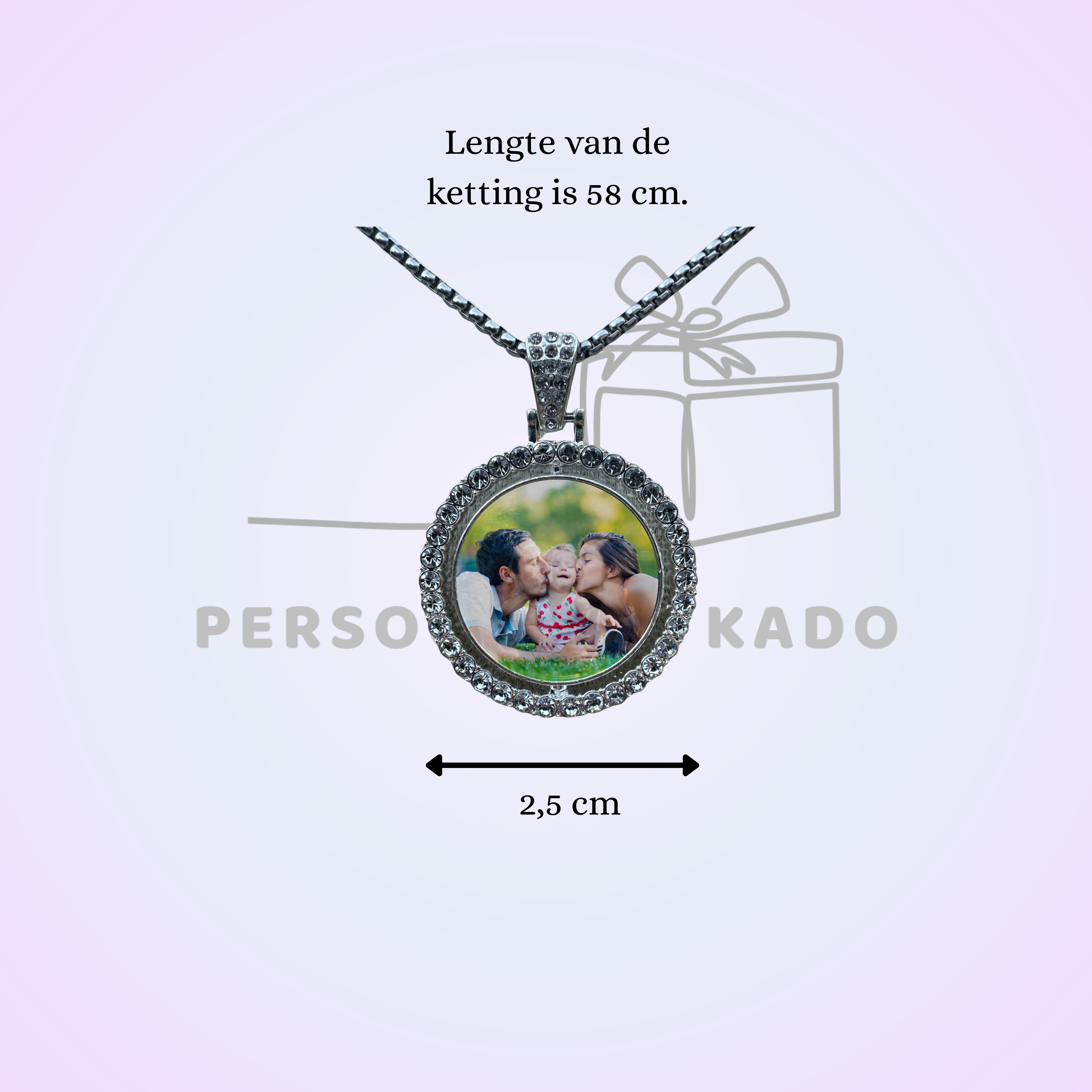 Foto ketting met zirkonia stenen